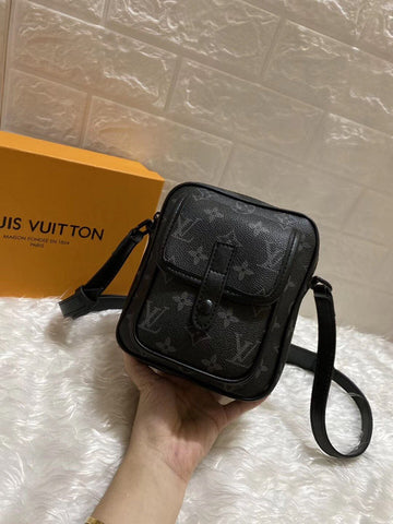 Makersluxe Lu-Vi bags - 3931