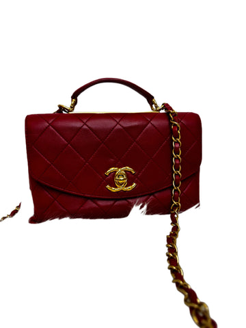 CHANEL Medium Trendy CC Flap Bag B18-05
