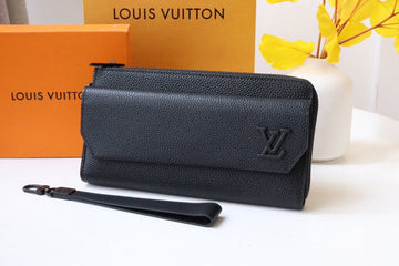 Makersluxe - LOV Wallets - 035