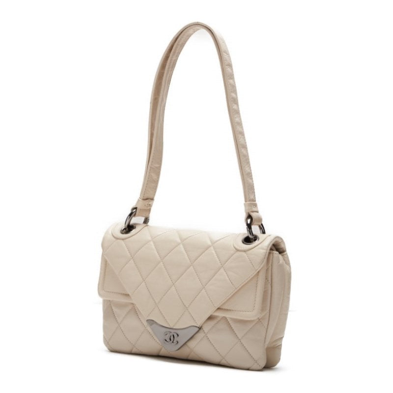 Chanel Matrasse V Flap One-s bag  White (Silver G) Shoulder Bag Mini Shoulder Bag  Bag Hybrid ? Ship? Himalan Online