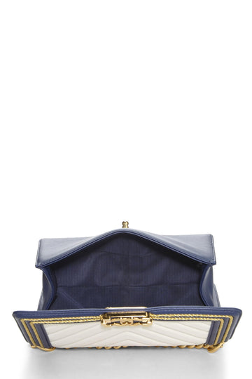Chanel,  Navy Chevron Calfskin Border Boy Bag Medium, Navy