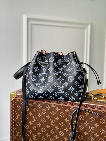 BFWD - LOV Bags - 1933