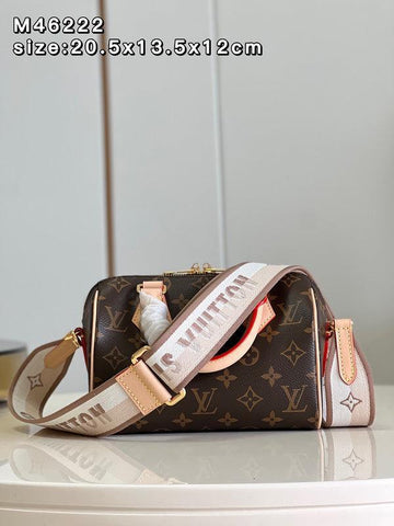 BFWD - LOV Bags - 1703