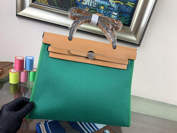 Makersluxe - HMS Bags - 1958