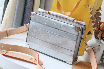 LOV - Makersluxes - 2371