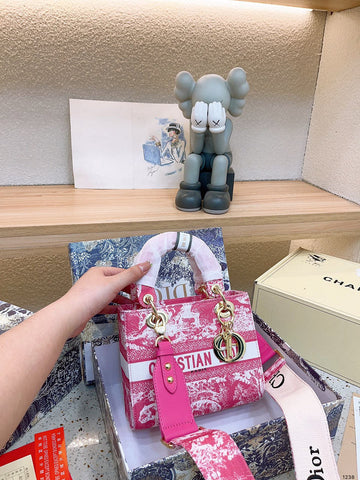 Makersluxe - DOR2 Bags - 101