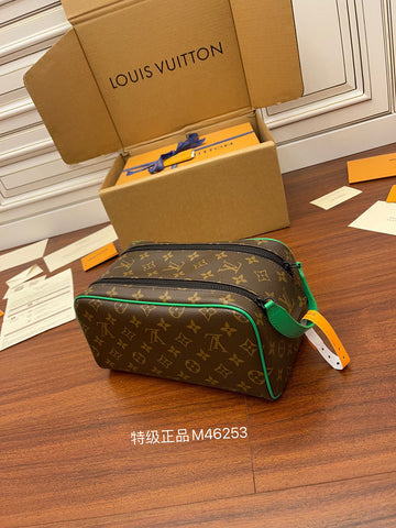 makersluxe - LOV Bags - 1044