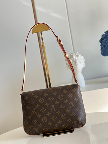 LOV - Makersluxes - 2150