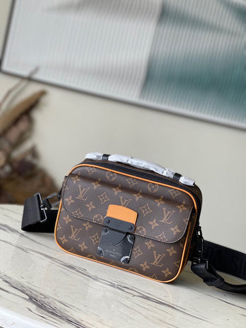 Makersluxe Lu-Vi bags - 4008