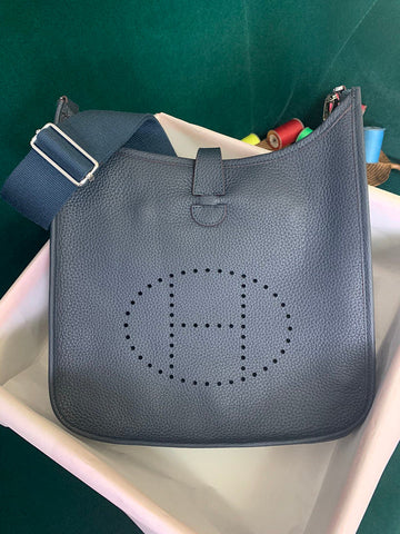 Makersluxe - HMS Bags - 1901