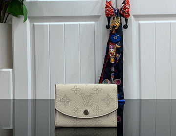 Makersluxe Lu-Vi bags - 2818