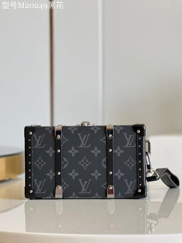 makersluxe - LOV Bags - 117