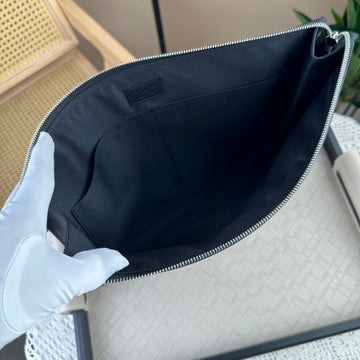 Makersluxe - LOV Handbags - 035