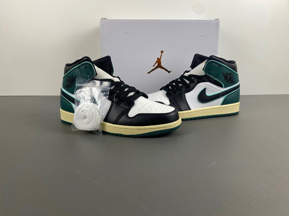 Custom AIR JORDAN 1 MID FQ7818-100