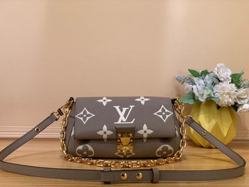 BFWD - LOV Bags - 1782