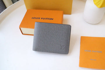 Makersluxe - LOV Wallets - 079