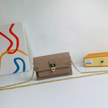 Makersluxe - LOV Wallets - 657