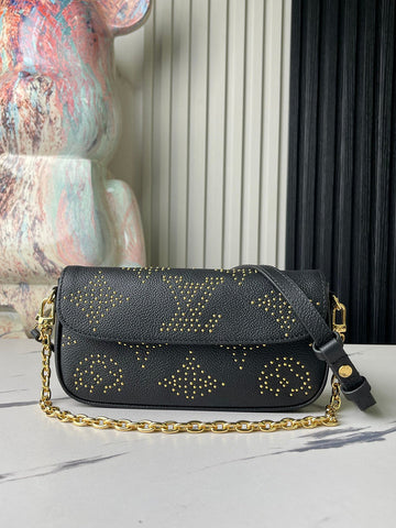 makersluxe - LOV Bags - 321