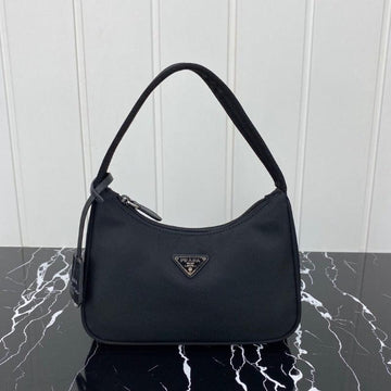Makersluxe - Vintage Nylon Hobo Bag Black
