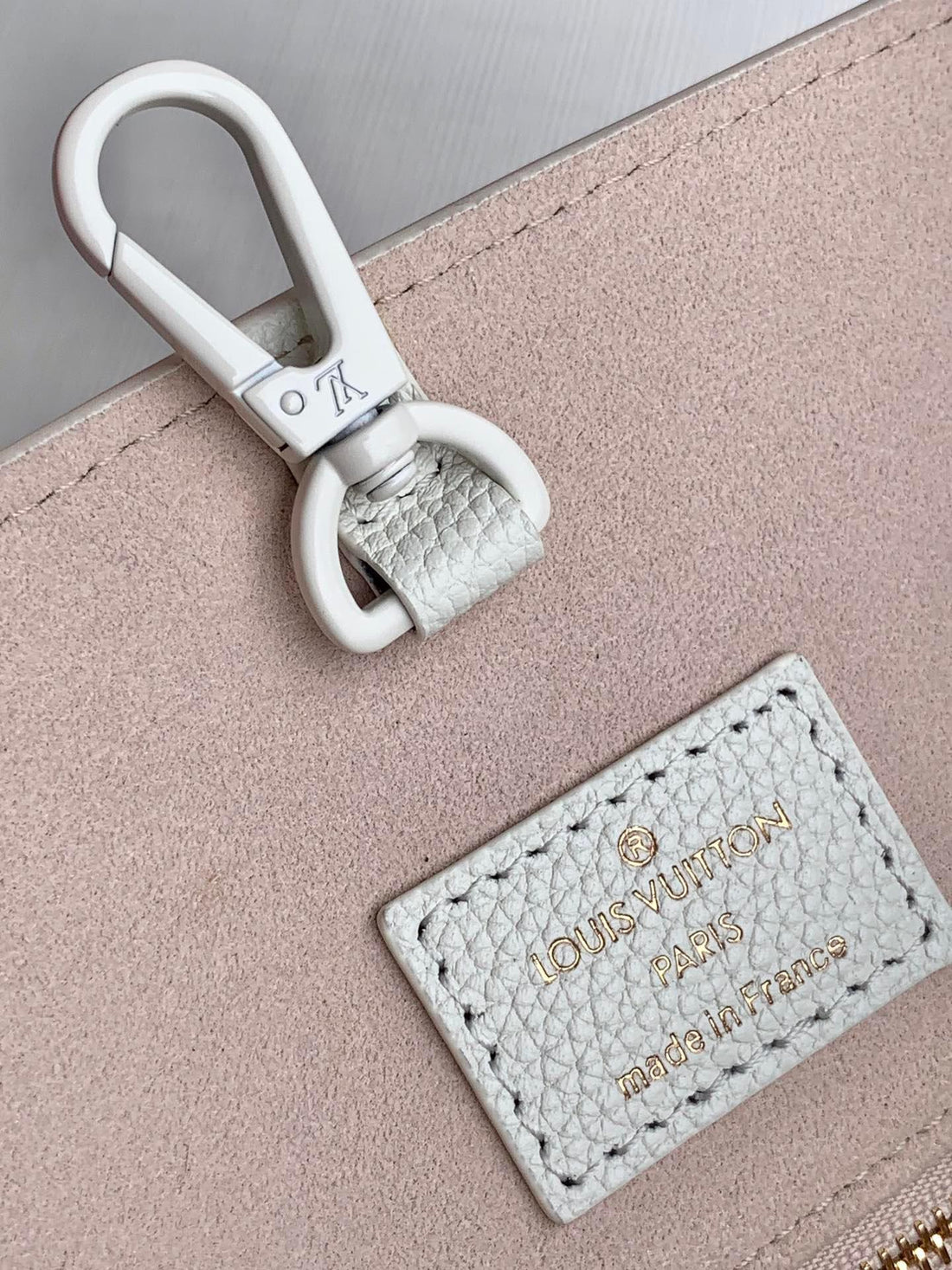 LV Lockme Tote M55845