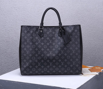 LOV - Makersluxes - 2555