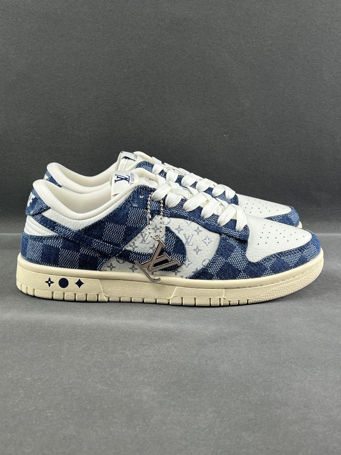 Custom SB Dunk Low x LV JH9310-949