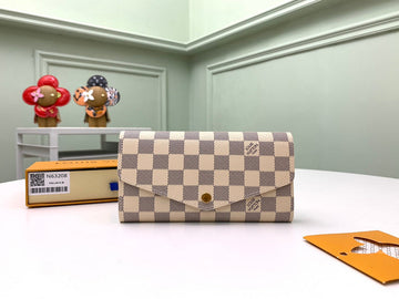 Makersluxe - LOV Wallets - 197