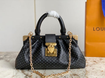 BFWD - LOV Bags - 890