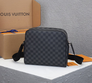 LOV - Makersluxes - 2532
