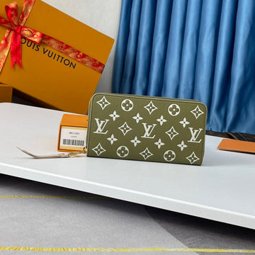 Makersluxe - LOV Wallets - 339