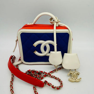 Chanel Small Filigree Vanity Case GP10147364