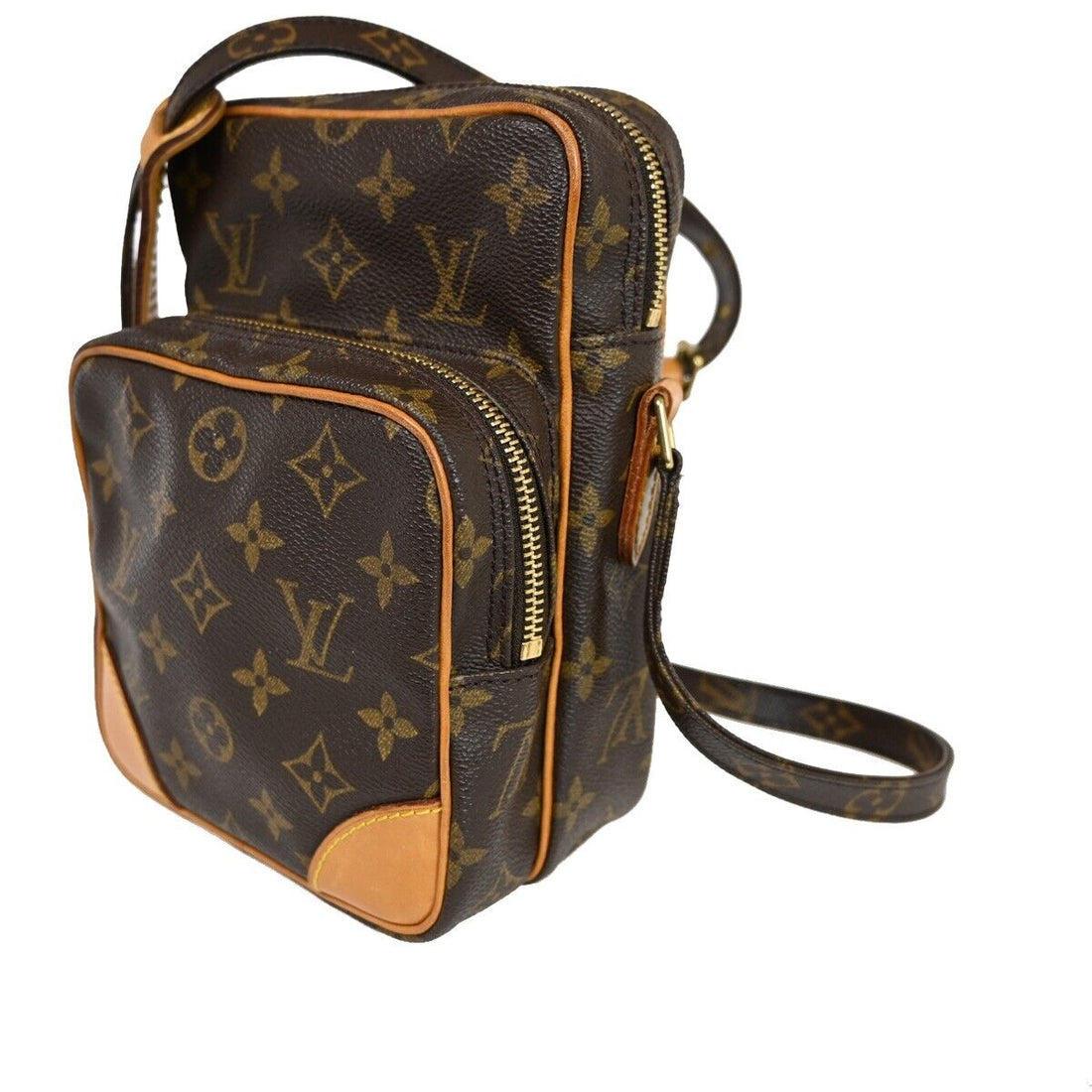 Louis Vuitton Amazon  Canvas Shoulder Bag ()
