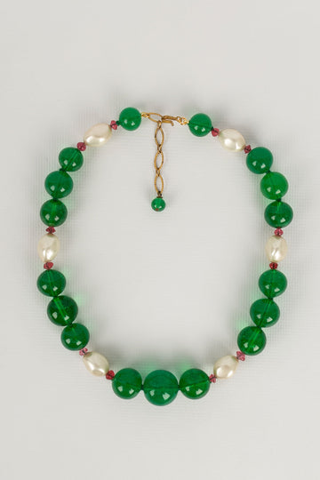 Collier de perles de verre