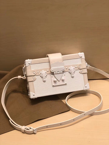 LOV - Makersluxes - 2621