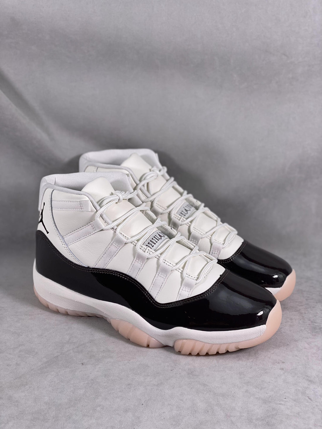 Custom Air Jordan AJ11 "Neapolitan" AR0715-101