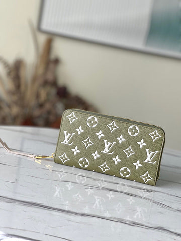 Makersluxe Lu-Vi bags - 5250