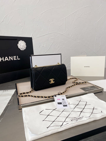 Designer bags by Chanel 054