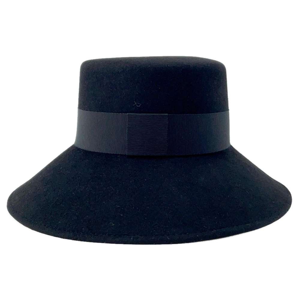 CHANEL hat Size M Black Lapin 100%