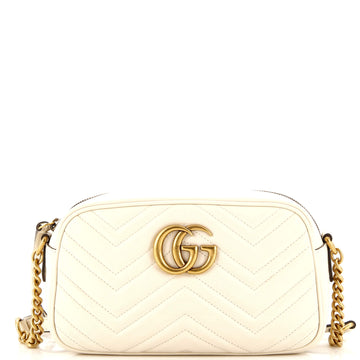 GG Marmont Shoulder Bag Matelasse Leather Small
