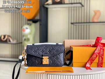 makersluxe - LOV Bags - 353