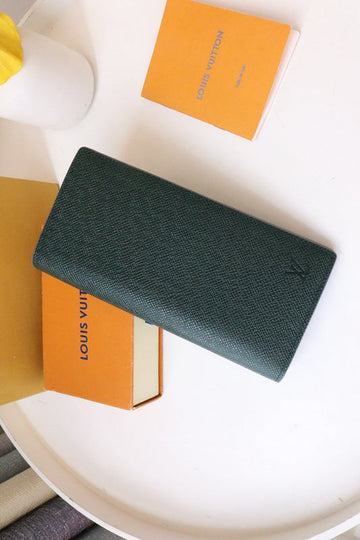Makersluxe - LOV Wallets - 071