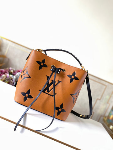Makersluxes - Latest - 1715