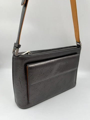 Louis Vuitton Mat Allston Handbag Monogram Vernis