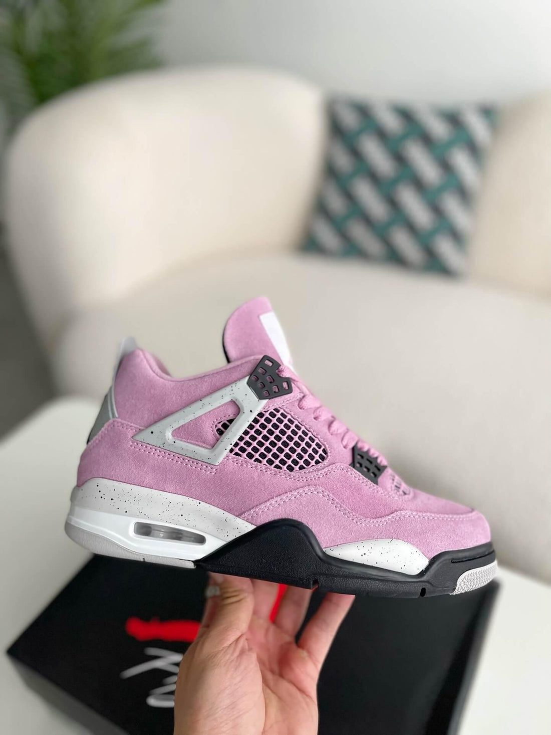 Air Jordan 4 Retro "Orchid"