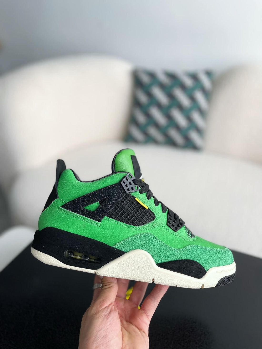 Air Jordan 4 Retro "Manila" Sneaker