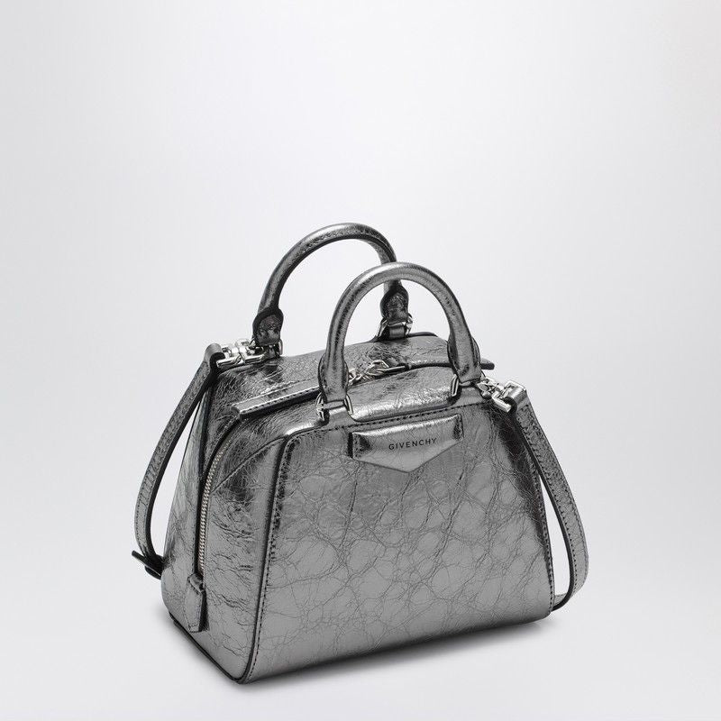 ANTIGONA CUBE NANO LEATHER HANDBAG