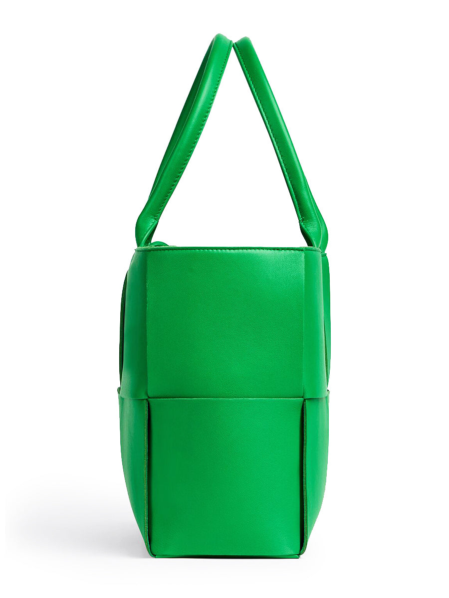 Medium Arco Tote in Parakeet