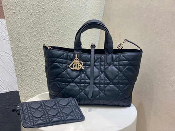 Makersluxe - Medium Toujours Bag Black Macrocannage Calfskin