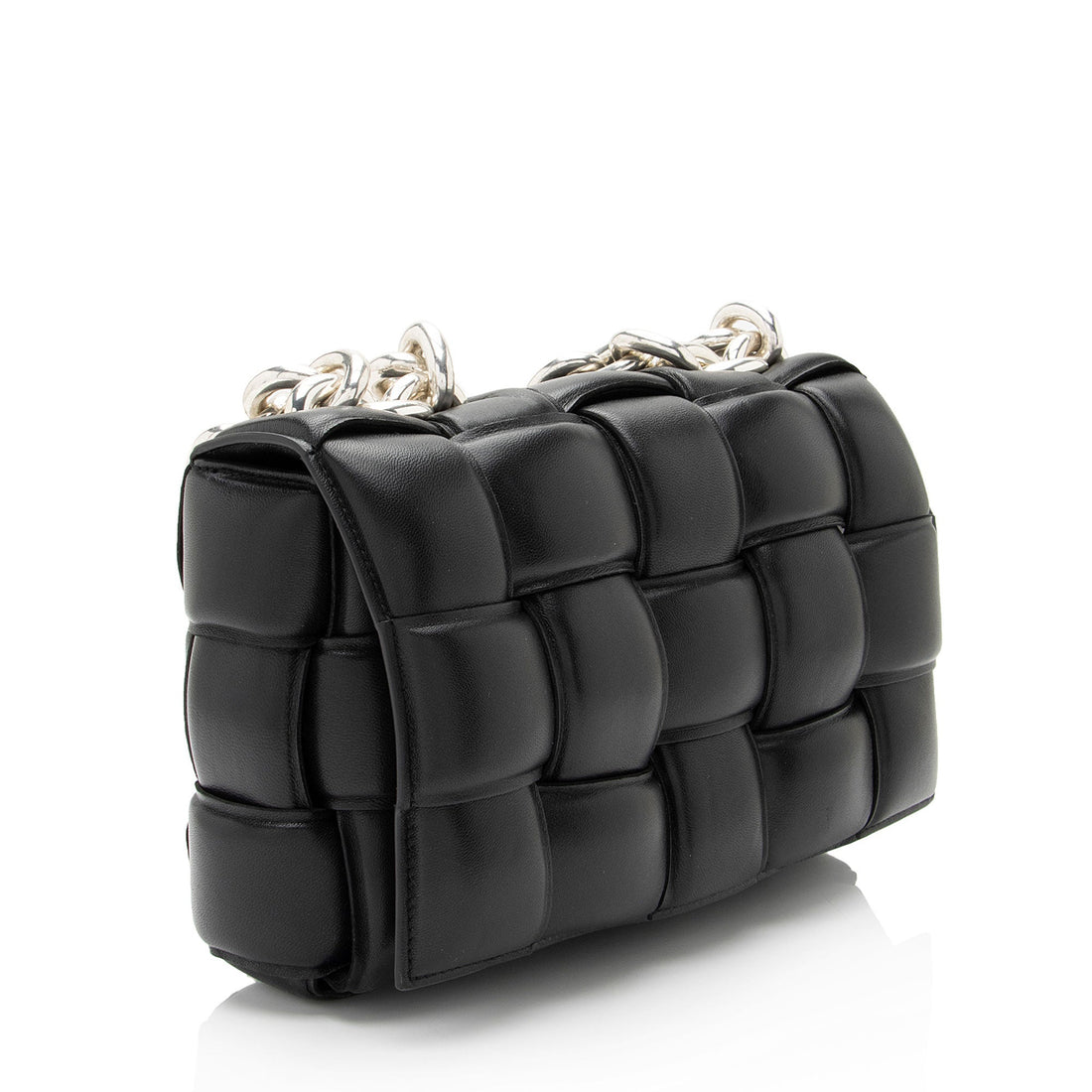 Bottega Veneta Lambskin Cassette Chain Maxi Shoulder Bag (SHF-JbNRjz)