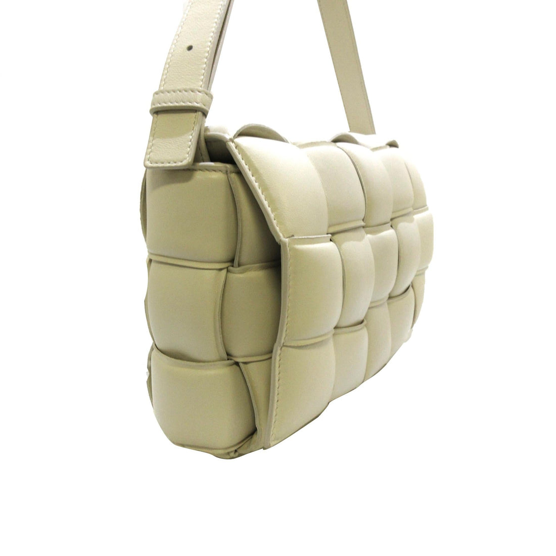 Bottega Veneta Padded Cassette Leather Crossbody Bag (MLB-jJmBjs)